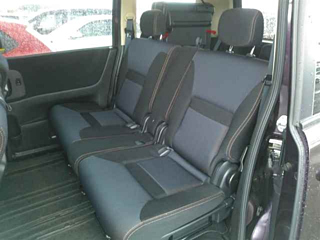 NISSAN SERENA 2009
