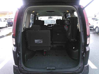 NISSAN SERENA 2009