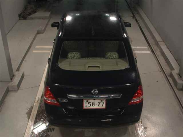 NISSAN TIIDA LATIO 2010