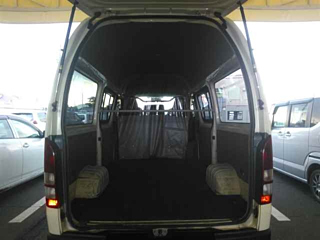 TOYOTA HIACE VAN 2012