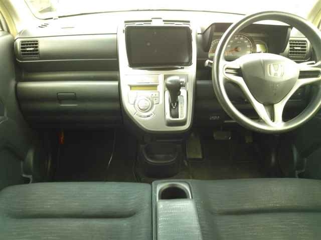 HONDA ZEST 2009