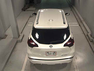 NISSAN KIX 2020