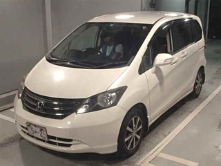 HONDA FREED 2010