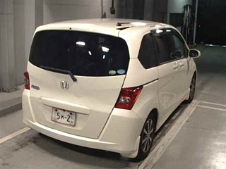 HONDA FREED 2010