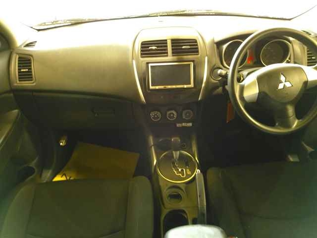 MITSUBISHI RVR 2010