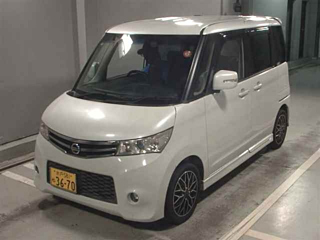 NISSAN ROOX 2010