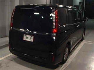 TOYOTA ESQUIRE 2016