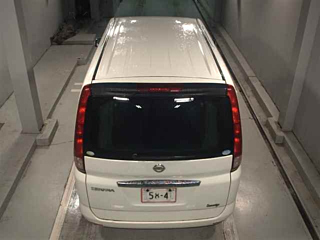 NISSAN SERENA 2010