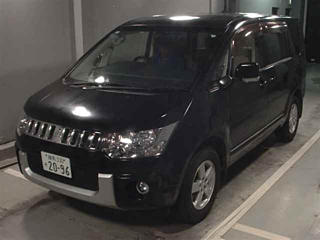MITSUBISHI DELICA D5 2015