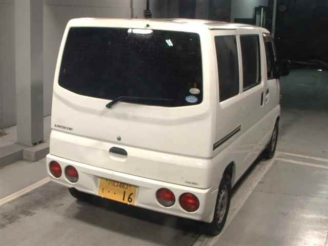 MITSUBISHI MINICAB VAN 2010