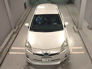 TOYOTA PRIUS 2011
