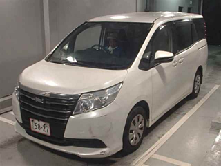 TOYOTA NOAH 2014