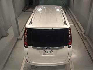 TOYOTA NOAH 2014