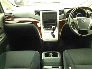TOYOTA VELLFIRE 2010