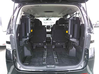 TOYOTA VELLFIRE 2010