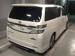 TOYOTA VELLFIRE 2014