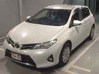 TOYOTA AURIS 2013