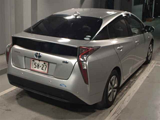 TOYOTA PRIUS 2016