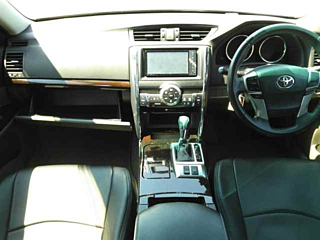 TOYOTA MARK X 2010