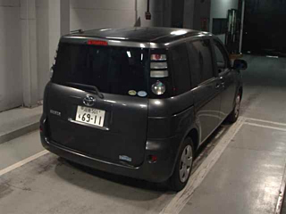 TOYOTA SIENTA 2009