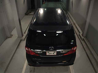 TOYOTA ALPHARD 2013