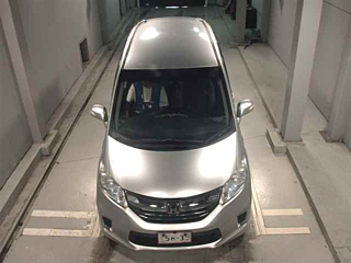 HONDA FREED 2015