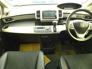 HONDA FREED 2015
