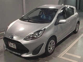 TOYOTA AQUA 2020