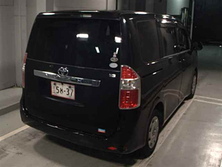 TOYOTA NOAH 2008