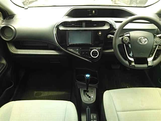 TOYOTA AQUA 2020