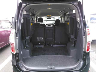 TOYOTA NOAH 2008