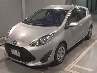 TOYOTA AQUA 2020