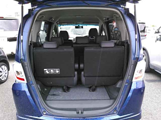HONDA FREED 2013