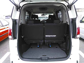 NISSAN SERENA 2019