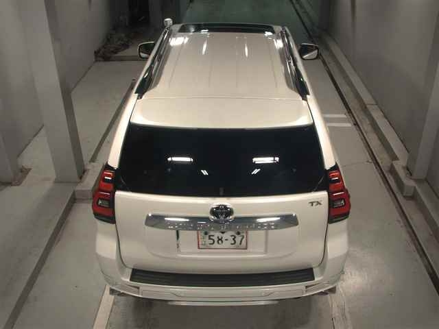 TOYOTA LAND CRUISER PRADO 2022