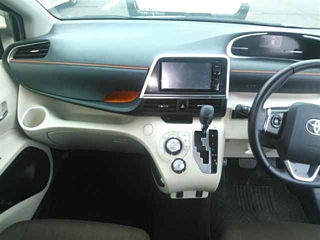 TOYOTA SIENTA 2016