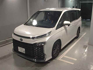 TOYOTA VOXY 2022