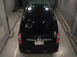 TOYOTA NOAH 2009