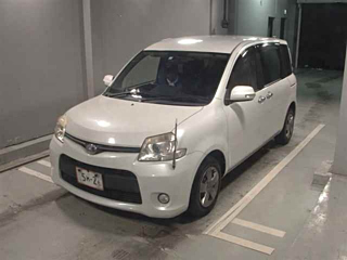 TOYOTA SIENTA 2012