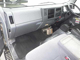 ISUZU ELF 2010