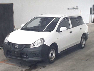 NISSAN AD 2020