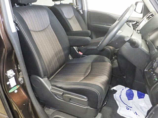 NISSAN SERENA 2015