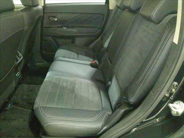 MITSUBISHI OUTLANDER PHEV 2019