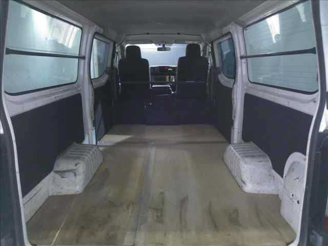 NISSAN CARAVAN VAN 2017