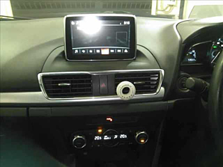 MAZDA AXELA 2015