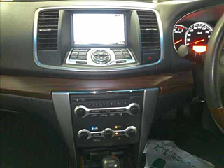 NISSAN TEANA 2010