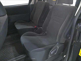 TOYOTA VOXY 2010