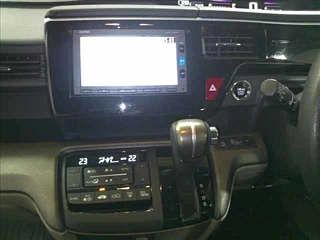 HONDA STEP WAGON 2016