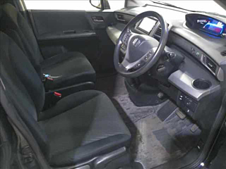 HONDA FREED 2012
