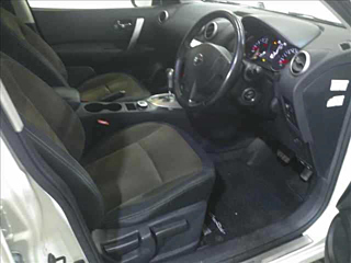NISSAN DUALIS 2013